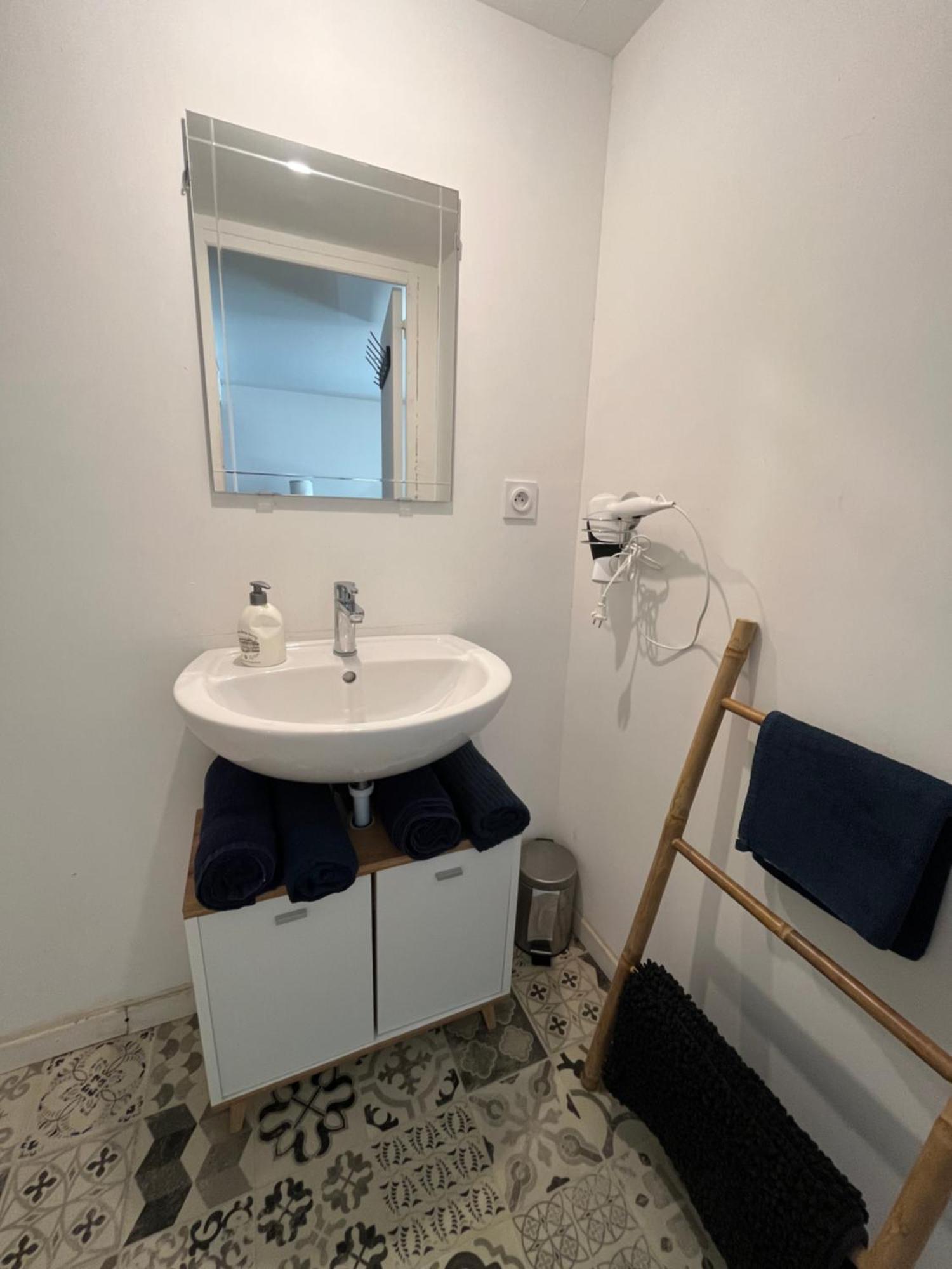 ルヴェルLoft Cosy - Centre Historique Climatiseアパートメント エクステリア 写真